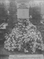 j059_son_john_gravestone